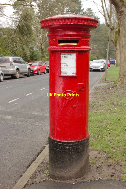 Photo 6"x4" Victorian Postbox, Valley Drive Harrogate c2016