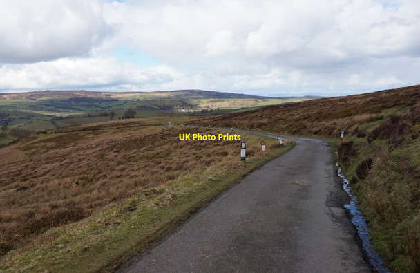 Photo 6"x4" Road leading to Ratlinghope Medlicott\/SO4094 c2016