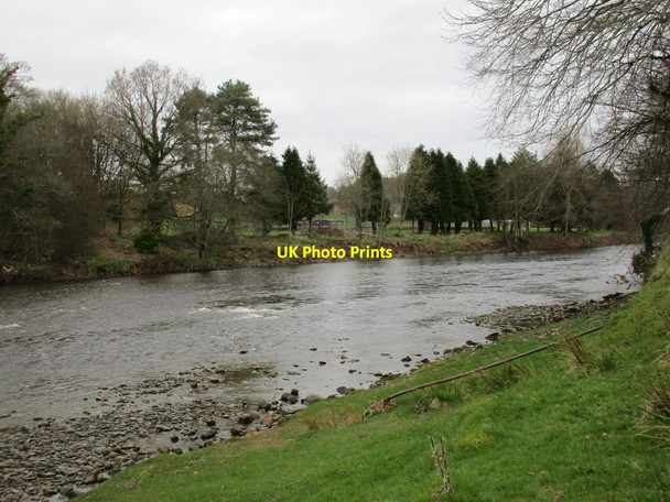 Photo 6"x4" The River Esk at Canonbie Canonbie c2016