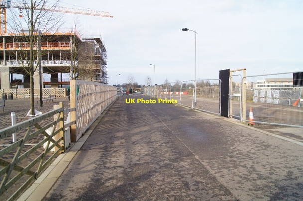 Photo 6"x4" Road passing Hobsons Square Trumpington c2015