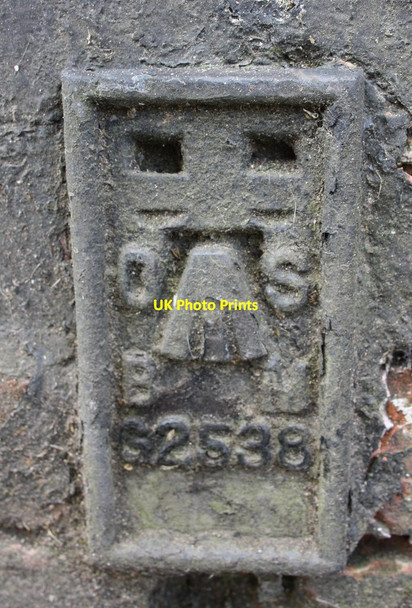 Photo 6"x4" Benchmark on 'The Bull & Spice' Nuneaton c2016