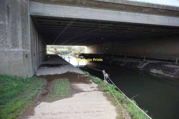 Photo 6"x4" The River Rother goes under the M1 motorway Canklow c2016