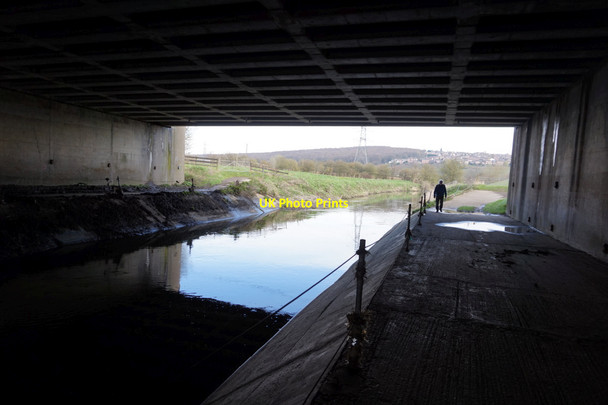 Photo 6"x4" The River Rother goes under the M1 motorway Canklow c2016 P1