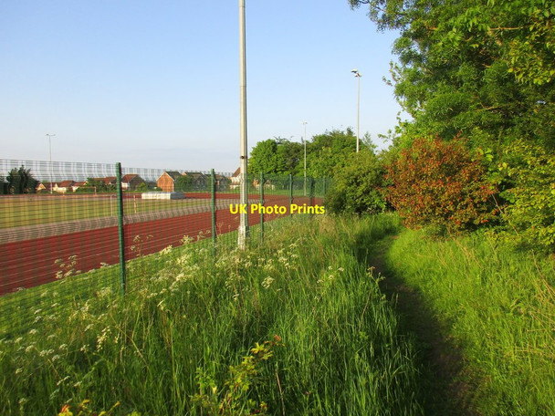 Photo 6"x4" Footpath by the sports field Bingham\/SK7039 c2016