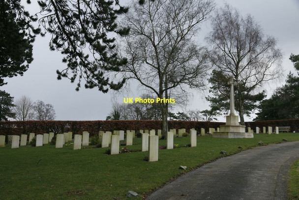 Photo 6"x4" Commonwealth War Graves No Man's Land\/SU5029 c2016