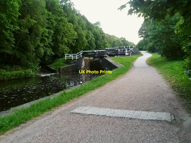 Photo 6"x4" Cycle speed hump at Forge Locks Horsforth c2016