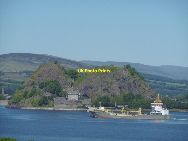 Photo 6"x4" Dumbarton Rock Dumbarton c2016