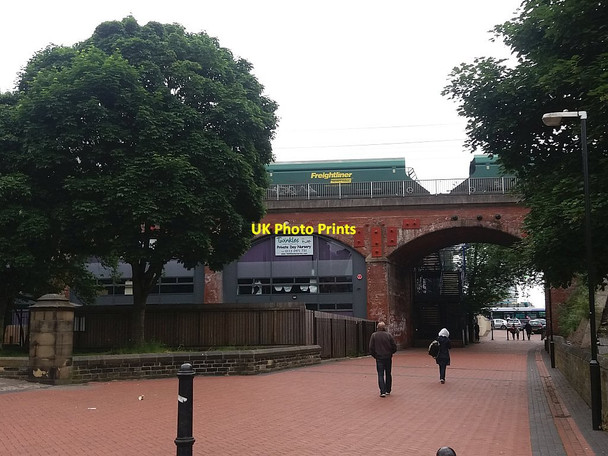 Photo 6"x4" Freightliner crossing Church Lane, Leeds Leeds\/SE3034 c2016