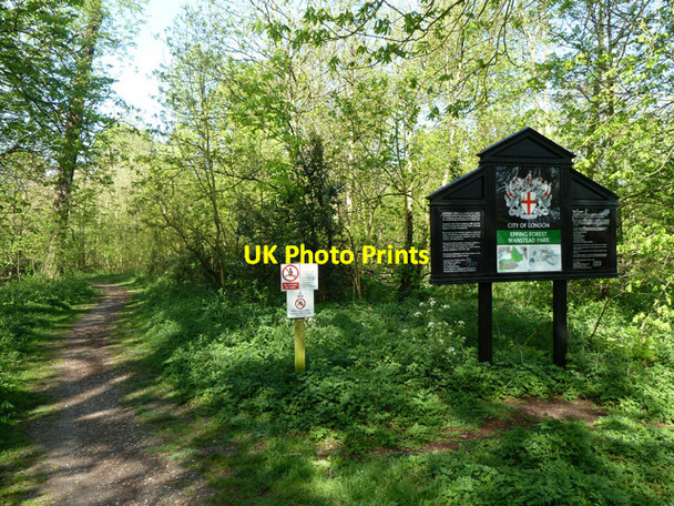 Photo 6"x4" Entering Wanstead Park Ilford\/TQ4486 c2011