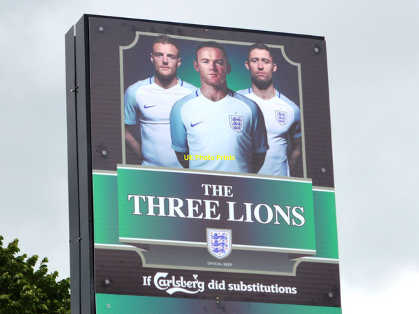 Photo 6"x4" Three Lions Pub Sign (Three Lions PH) Wednesfield c2016