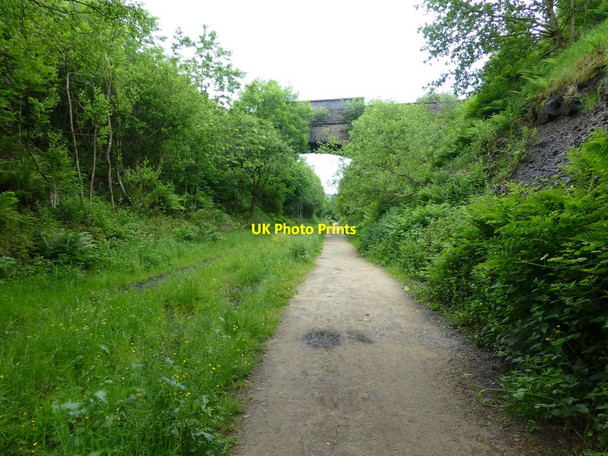 Photo 6"x4" Padfield Main Road crosses the Trans Pennine Trail Padfield c2016