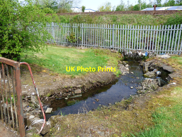 Photo 6"x4" Burn in King George V Park Port Glasgow c2016