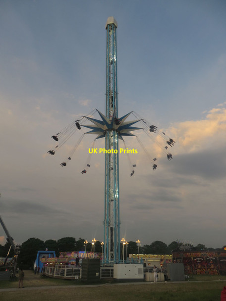 Photo 6"x4" Starflyer, Hoppings funfair, Newcastle upon Tyne Newcastle upon Tyne c2016