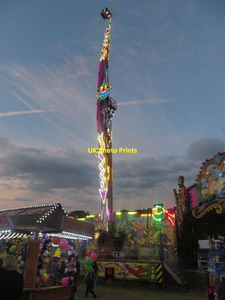 Photo 6"x4" Thrill Ride at The Hoppings funfair, Newcastle upon Tyne Newcastle upon Tyne c2016