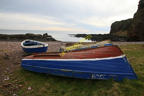 Photo 6"x4" Disused fishing boats, Auchmithie Auchmithie c2009
