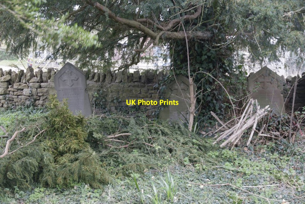 Photo 6"x4" Headstones near the Wall Appleford c2016