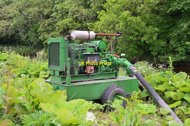 Photo 6"x4" Irrigation pump, Whiteadder Water Allanton\/NT8654 c2016