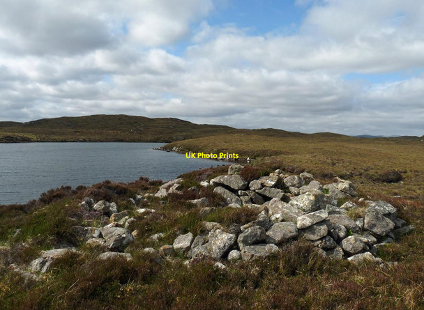 Photo 6"x4" Shieling by Loch Sgeireach, Isle of Lewis Cabharstadh c2016