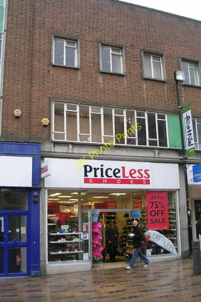 Photo 6"x4" Priceless Shoes - Westgate Wakefield\/SE3320 c2009