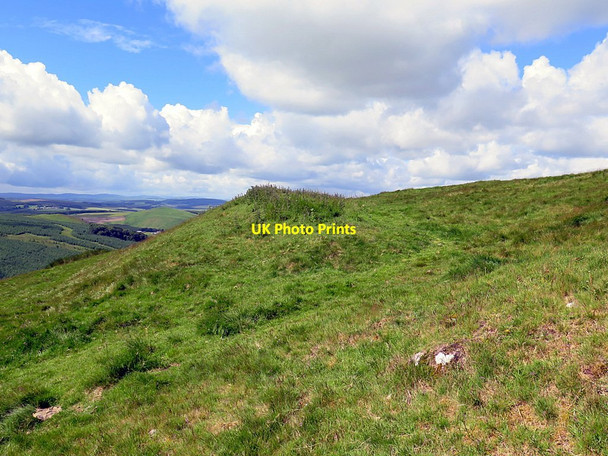 Photo 6"x4" South rampart of Cunzierton hillfort Swinside Hall c2016