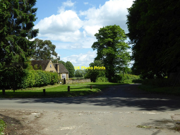 Photo 6"x4" Crossroads on the B4026 Over Norton c2017