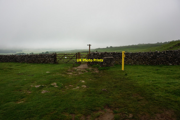 Photo 6"x4" 7-55am, path near Souther Scales Farm Chapel-le-Dale c2017