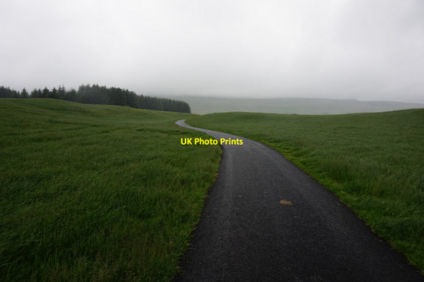Photo 6"x4" 8-25am, path towards Bruntscar Chapel-le-Dale c2017