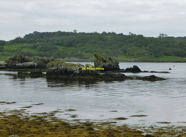 Photo 6"x4" Rocks at Rubha Buidhe Ardbeg\/NR4146 c2017
