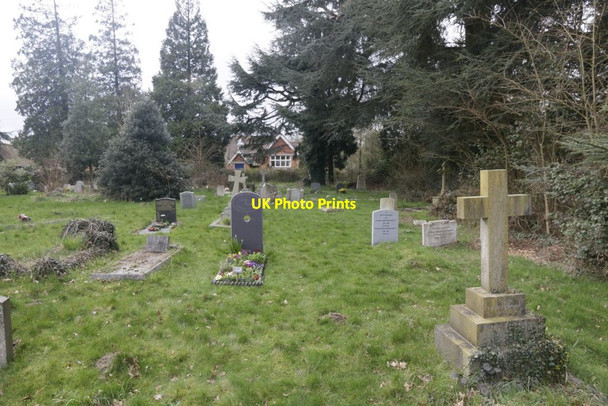 Photo 6"x4" Churchyard on the North side of St John Cold Harbour\/SU6379 c2017