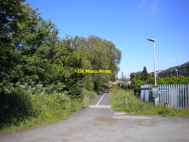Photo 6"x4" Footpath and cycleway to Hampsfell Drive, Morecambe Morecambe c2017