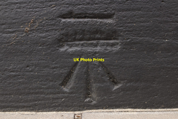 Photo 6"x4" Cut Bench Mark, Royal York Hotel York\/SE5951 c2017