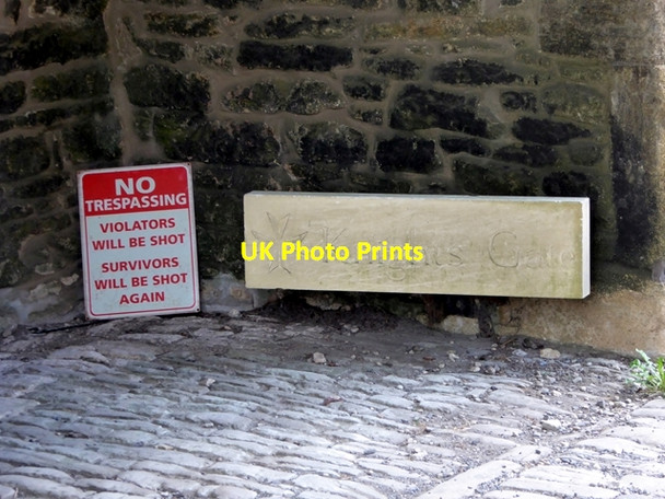 Photo 6"x4" Visitors unwelcome! Quenington c2017