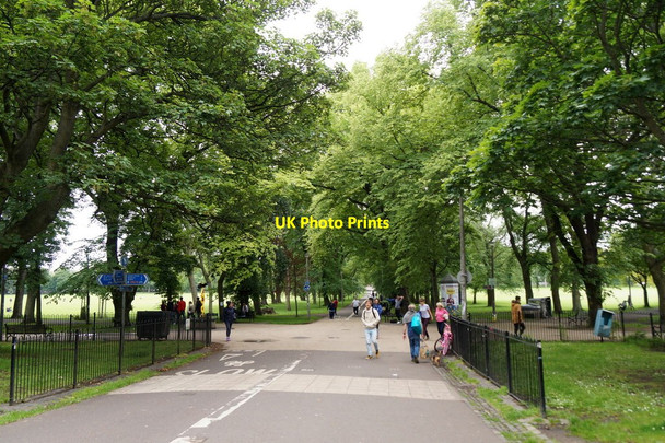 Photo 6"x4" Main route through the Meadows, Edinburgh Edinburgh c2017