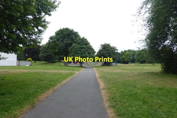 Photo 6"x4" Start of railway path Bristol c2017