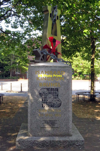 Photo 6"x4" A memorial to Isambard Kingdom Brunel Portsmouth\/SU6501 c2017