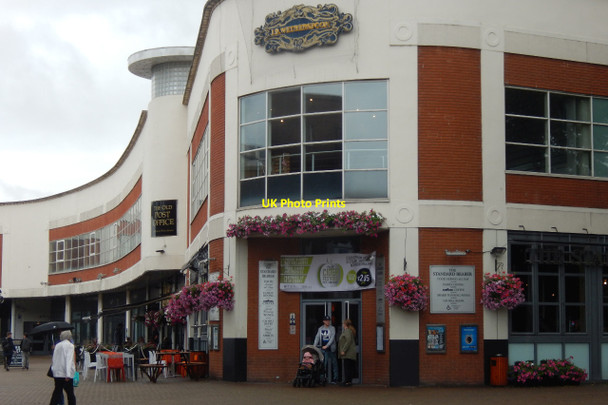 Photo 6"x4" The Standard Bearer, Stevenage Stevenage c2017