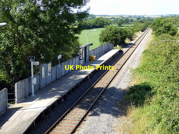 Photo 6"x4" Looking down on Chetnole Station Hamlet\/ST5908 c2017