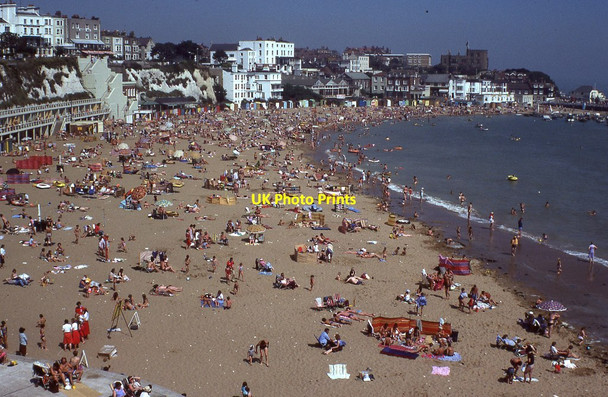 Photo 6"x4" Viking Bay, Broadstairs Broadstairs c1981