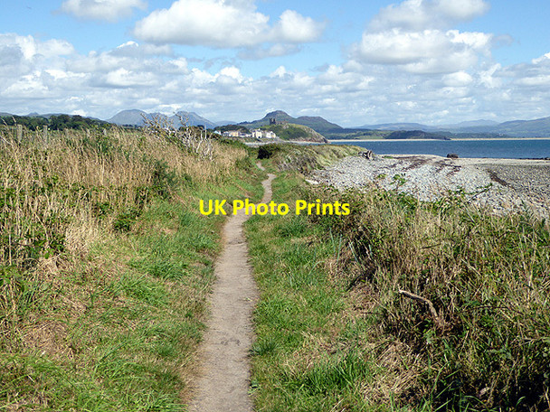 Photo 6"x4" On the Wales Coast Path Criccieth c2017