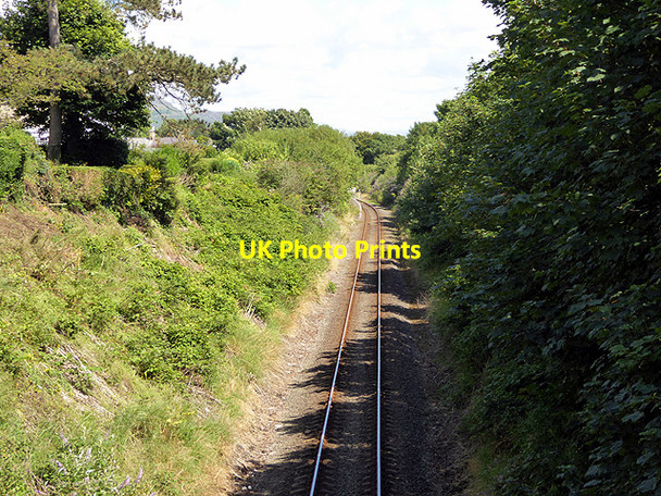 Photo 6"x4" The Cambrian Coast line west of Criccieth Criccieth c2017