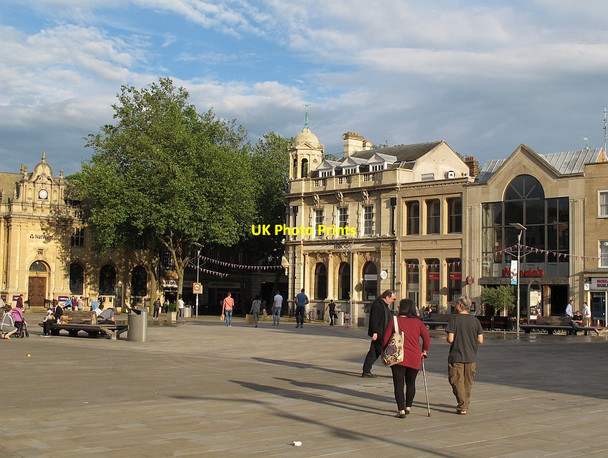 Photo 6"x4" Peterborough Cathedral Square (2) Peterborough c2016