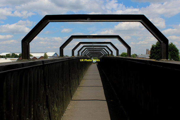 Photo 6"x4" Footbridge leading from Wilton Rise, York York\/SE5951 c2016