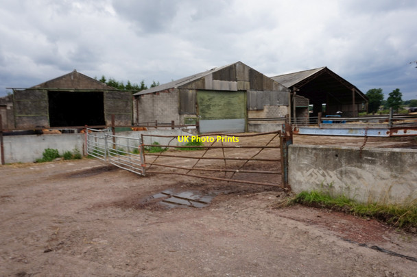 Photo 6"x4" Barns at Low Farm, Ackworth Moor Top Ackworth Moor Top c2016