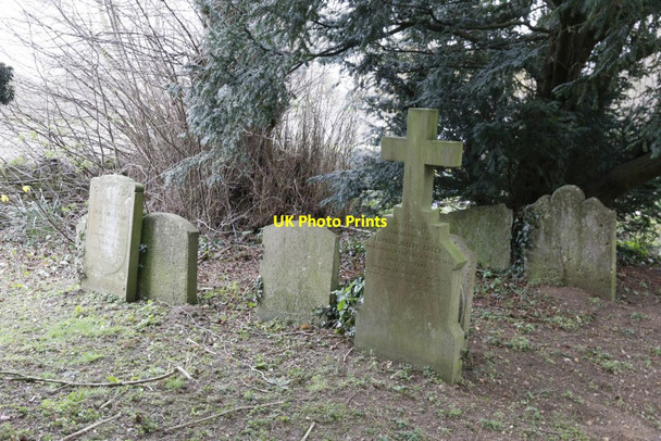 Photo 6"x4" Old Graves Under the Yew Culham c2016
