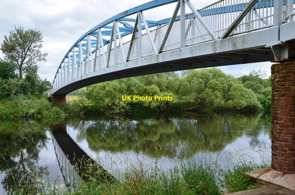 Photo 6"x4" Footbridge over the Nith, Dumfries Dumfries c2016