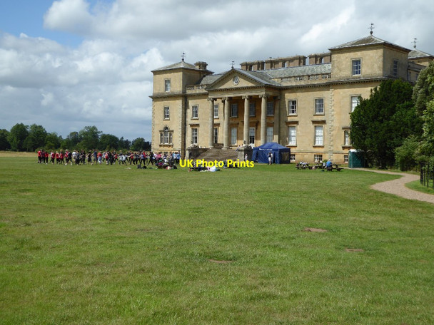 Photo 6"x4" Dancers in front of Croome Court Dunstall Common c2016 P1