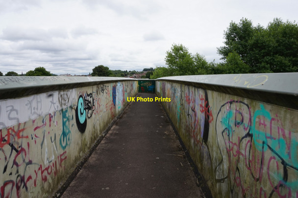 Photo 6"x4" Footbridge leading to Sandiacre Road Stapleford\/SK5037 c2016