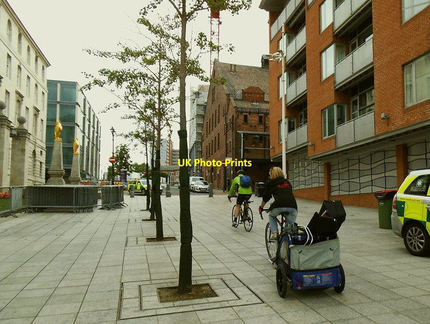 Photo 6"x4" Leeds Skyride 2016 - bicycle trailer Leeds\/SE3034 c2016