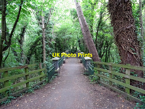Photo 6"x4" Bridge on the Cinder Path, Shrewsbury Shrewsbury c2016