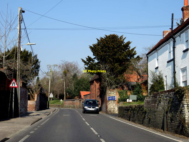 Photo 6"x4" High Street in Twyford Twyford\/SU4824 c2016